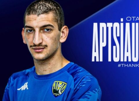 “Kəpəz” gürcüstanlı futbolçusu ilə vidalaşdı