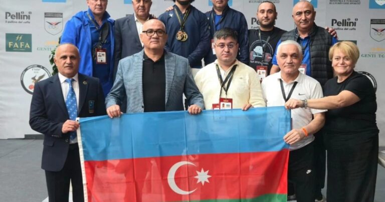 Ağırlıqqaldıranımız Avropa birinciliyinin qalibi oldu Ağırlıqqaldıranımız Avropa birinciliyinin qalibi oldu