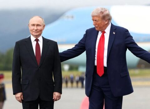 Tramp Putinlə telefon danışığı aparır – YENİLƏNDİ