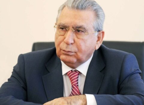 Mehdiyev ev dustaqlığında – qanun nələrə icazə verir, nələri qadağan edir?