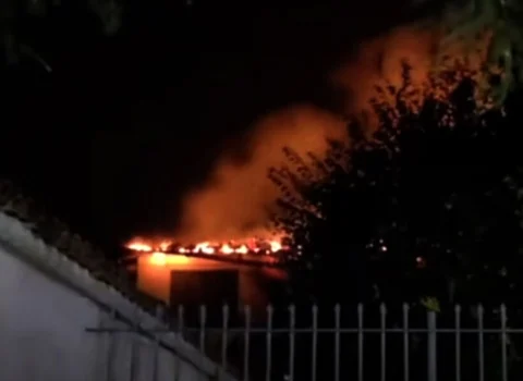 Orta əsrlərə aid monastır yanıb