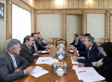 Xələf Xələfov İran prezidentinin müşaviri ilə görüşüb