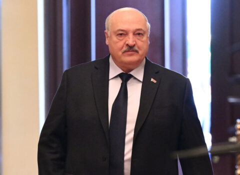 Lukaşenkonun halı PİSLƏŞDİ — SƏBƏB