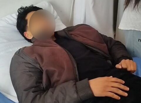 Məktəbli dərsdə sinif yoldaşının valideyni tərəfindən döyüldü – FOTO