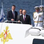 Putin Bakıya hərbi gəmi ilə gəldi: Mehdiyevi və “dostlarını” buna görə satdı