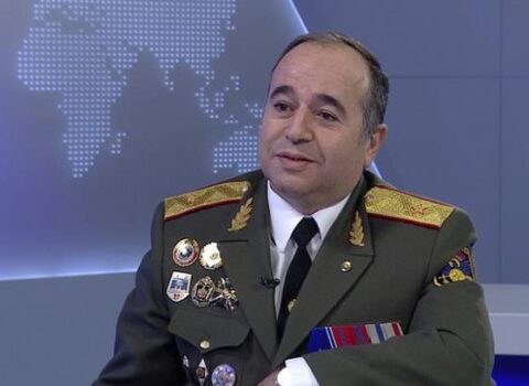 General: “Azərbaycan bu 4 ermənini İrəvandan tələb edəcək”