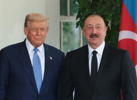 İlham Əliyev və Tramp Yaxın Şərq Sülh Sammitində görüşdülər