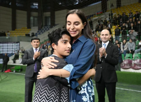 Leyla Əliyevanın təşəbbüsü ilə uşaq evlərinin komandaları arasında növbəti minifutbol turniri təşkil olunub