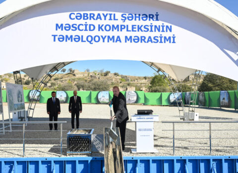 İlham Əliyev Cəbrayıl şəhərində ikinci və üçüncü yaşayış komplekslərinin təməlini qoyub