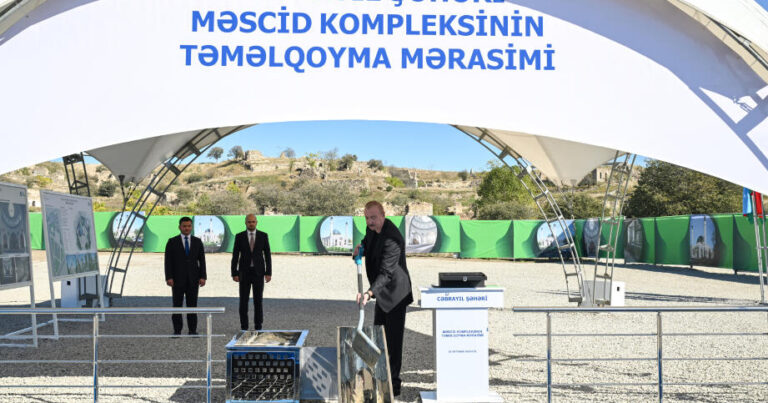 İlham Əliyev Cəbrayıl şəhərində ikinci və üçüncü yaşayış komplekslərinin təməlini qoyub