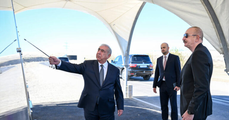 “Şəfəq” Günəş Elektrik Stansiyasına gedən avtomobil yolunun açılışı oldu “Şəfəq” Günəş Elektrik Stansiyasına gedən avtomobil yolunun açılışı oldu