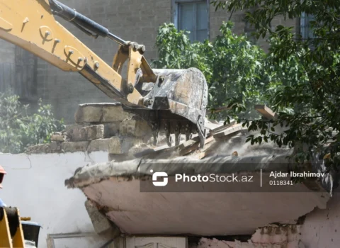 Ağabala Quliyevin malikanəsi söküləcək?
