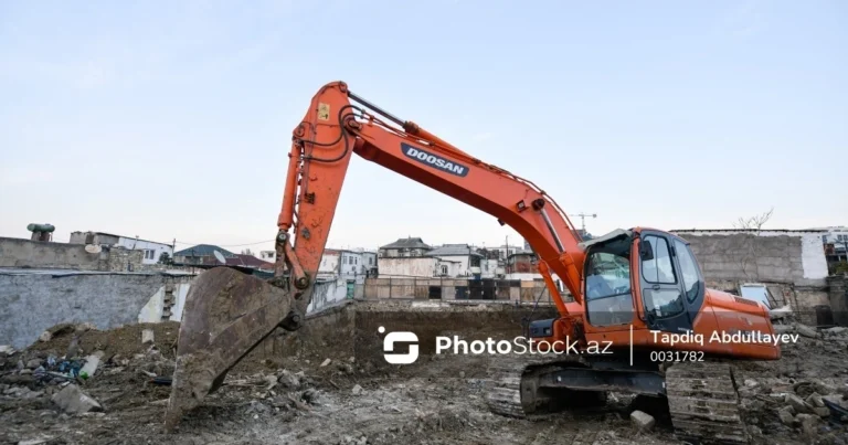 Bakıda daha bir ərazidə binalar PLANA DÜŞDÜ Bakıda daha bir ərazidə binalar PLANA DÜŞDÜ