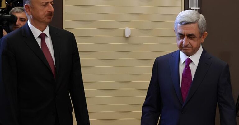 Əliyevin 11 il əvvəl Sərkisyana dediyi möhtəşəm cümlə – Təkrarlana bilər… Əliyevin 11 il əvvəl Sərkisyana dediyi möhtəşəm cümlə – Təkrarlana bilər…