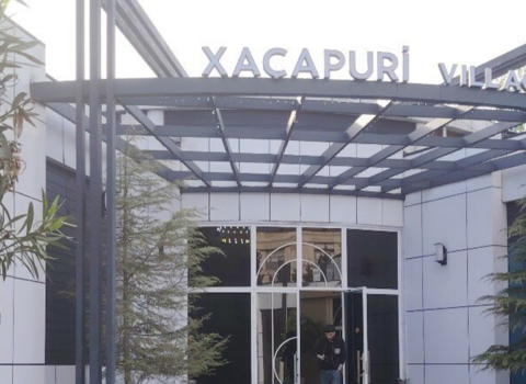 “Xaçapuri Village” restoranı ilə bağlı ŞOK İDDİA: Vətəndaşı qiymətdə aldadıblar? – FOTO