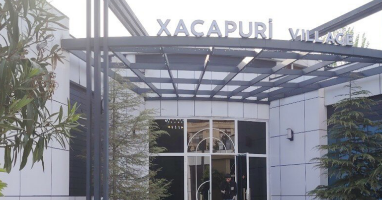 “Xaçapuri Village” restoranı ilə bağlı ŞOK İDDİA: Vətəndaşı qiymətdə aldadıblar? – FOTO