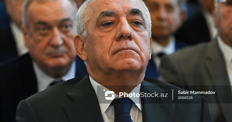 Əli Əsədov Erdal Bahçıvanla görüşüb Əli Əsədov Erdal Bahçıvanla görüşüb