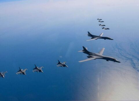 ABŞ bombardmançıları Yaponiya hərbi bazasına yerləşdirildi