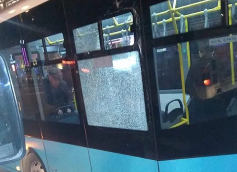 Bakıda iki avtobus toqquşdu – Xəsarət alan var