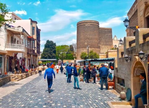 Kəskin istilər gəlir – Bakıda 26 dərəcə olacaq