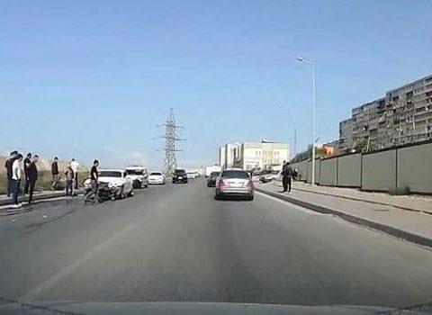 Bakıda “Bentli” qəzaya uğradı