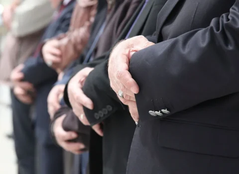 Dəfn mərasimlərində alqış, musiqi ifası və digər rituallar etmək günahdır, yoxsa…? – İlahiyyatçı danışdı