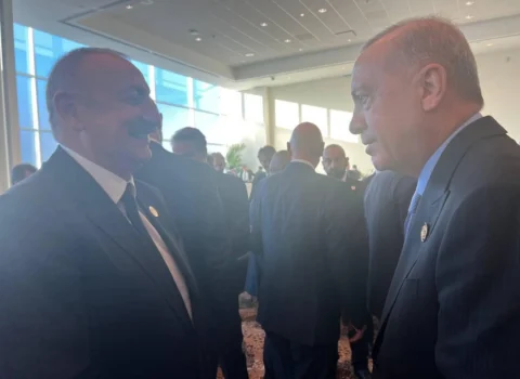Əliyev və Ərdoğan Yaxın Şərq Sülh Sammitində görüşdülər