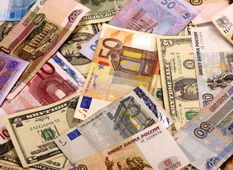 Avro ucuzlaşdı, rubl bahalaşdı