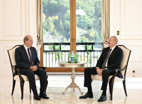 İlham Əliyev Qəbələdə Ersin Tatarla görüşdü – FOTOLAR