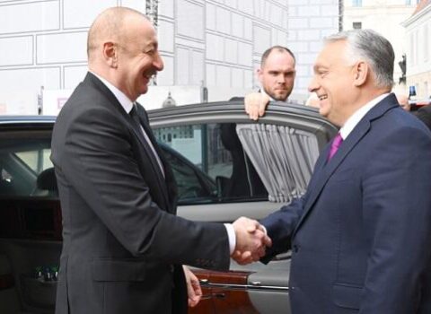 Viktor Orban Azərbaycana gəlir