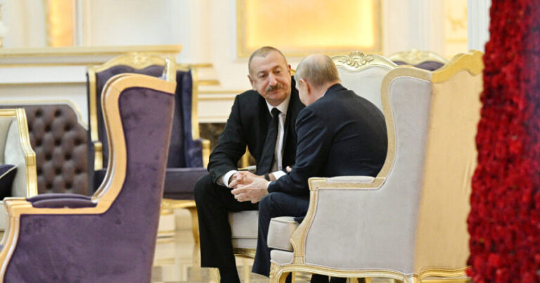 Dünyanın Putindən Azərbaycanla bağlı gözlədiyi xəbər: “Görüşdə Əliyevə söz verib ki…” Dünyanın Putindən Azərbaycanla bağlı gözlədiyi xəbər: “Görüşdə Əliyevə söz verib ki…”