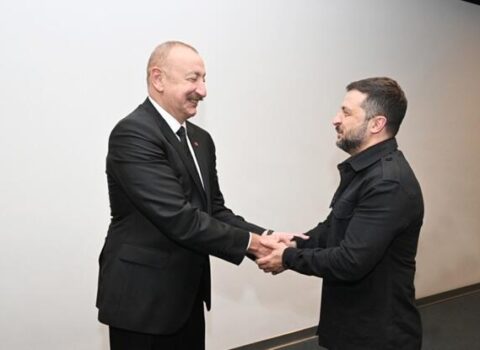 İlham Əliyev Zelenski ilə görüşdü