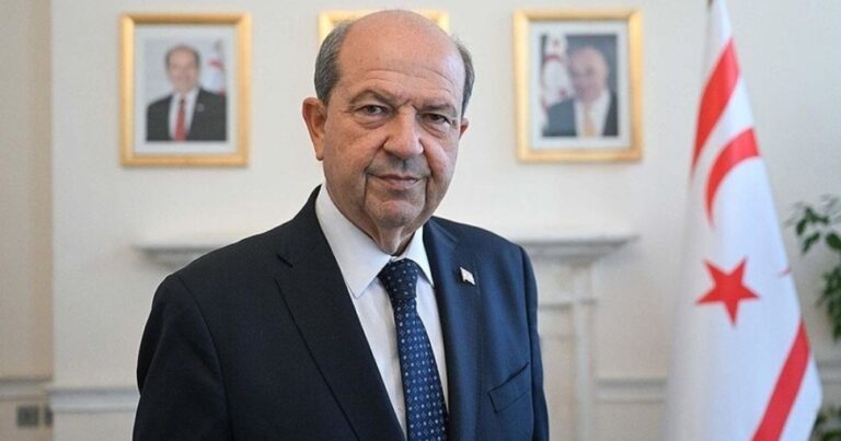 Ersin Tatar Azərbaycanı təbrik etdi Ersin Tatar Azərbaycanı təbrik etdi