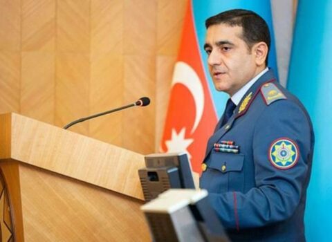 İşdən çıxarılan məşhur general: “Boynumda yırtıq olduğu üçün işdən azad edildim”