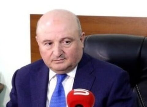 Gümrünün meri həbs edildi