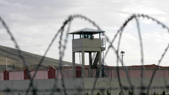 Aclıq aksiyası keçirən Kərimin vəziyyəti ağırlaşdı Aclıq aksiyası keçirən Kərimin vəziyyəti ağırlaşdı