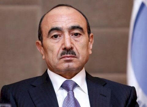 “Heç biri ailəmin deyil” – Əli Həsənov 2 milyardlıq mülklərdən DANIŞDI