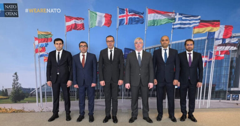 Azərbaycan və NATO arasında humanitar minatəmizləmə sahəsində əməkdaşlıq müzakirə edildi Azərbaycan və NATO arasında humanitar minatəmizləmə sahəsində əməkdaşlıq müzakirə edildi