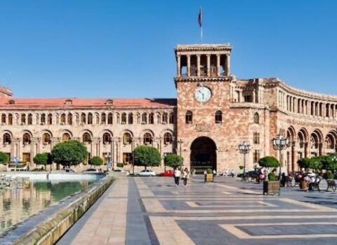 İrəvanda 21 keşiş istintaqa çağrılıb – Onlar isə…