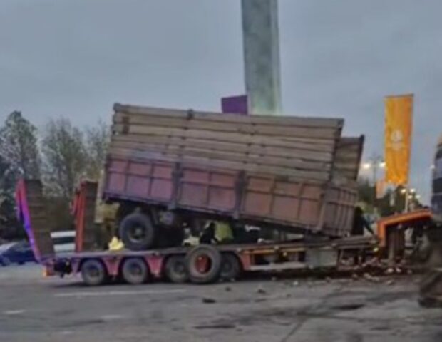 Şəkər çuğunduru ilə dolu “KamAZ” “Yevlax kruqu”na girdi – VİDEO