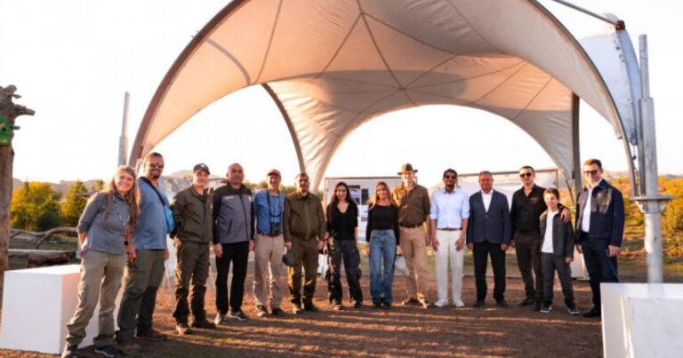 Leyla Əliyeva və Arzu Əliyeva Axar-Baxar Milli Parkının açılış mərasimində iştirak ediblər Leyla Əliyeva və Arzu Əliyeva Axar-Baxar Milli Parkının açılış mərasimində iştirak ediblər