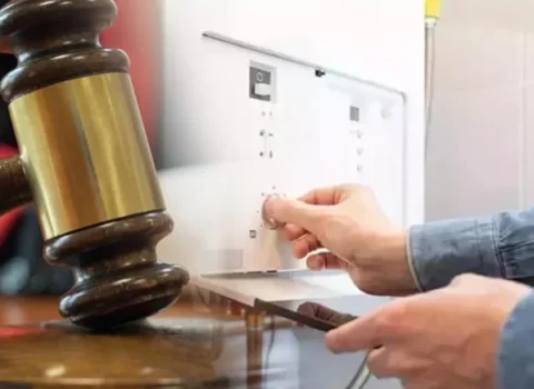 26 illik evlilik  qaz səbəbinə görə bitdi