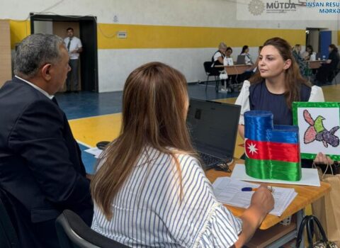 Bağçalara tərbiyəçi-müəllimlərin müsahibəsi başlayıb