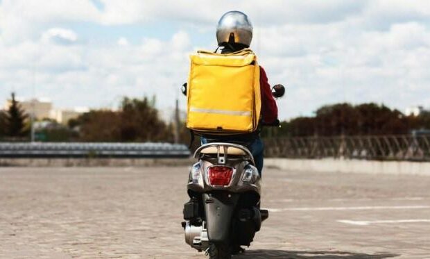 Moped sürənlər oxusun: Sürücülük vəsiqəsi tələb olunacaq?