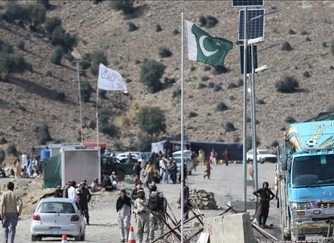 Pakistan Əfqanıstanla sərhədini bağladı