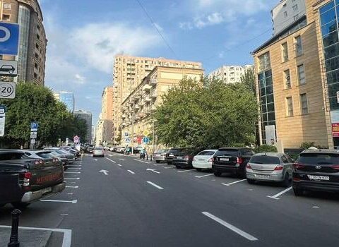 Bakıda yeni parklanma yerləri yaradıldı