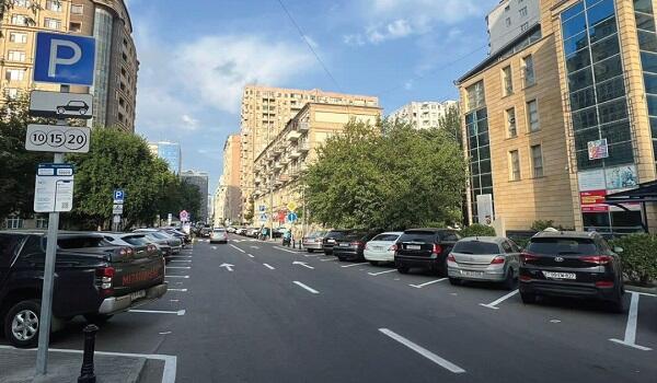 Bakıda yeni parklanma yerləri yaradıldı Bakıda yeni parklanma yerləri yaradıldı