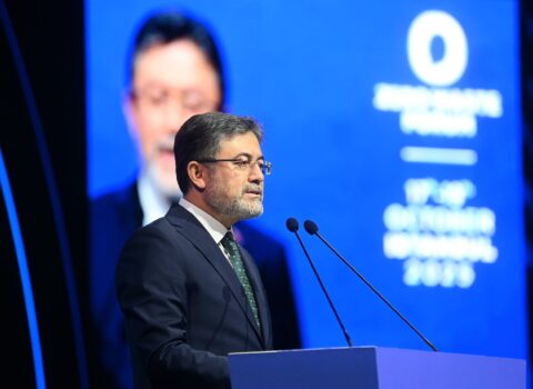 Türkiyəli nazir: “Azərbaycanla çiyin-çiyinə davam edəcəyik”