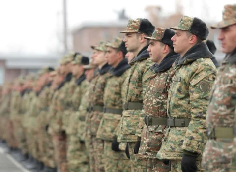 Ermənistanda müqaviləli əsgərlərin sayı artırılacaq