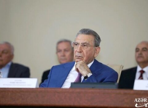 Erməni jurnalist Mehdiyevi belə müdafiə etdi